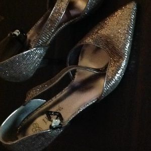 Gold J.Renee heels perfect party shoes